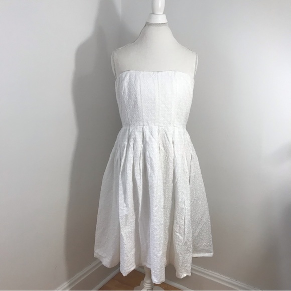 Calvin Klein White Lace Strapless Dress - Picture 1 of 12
